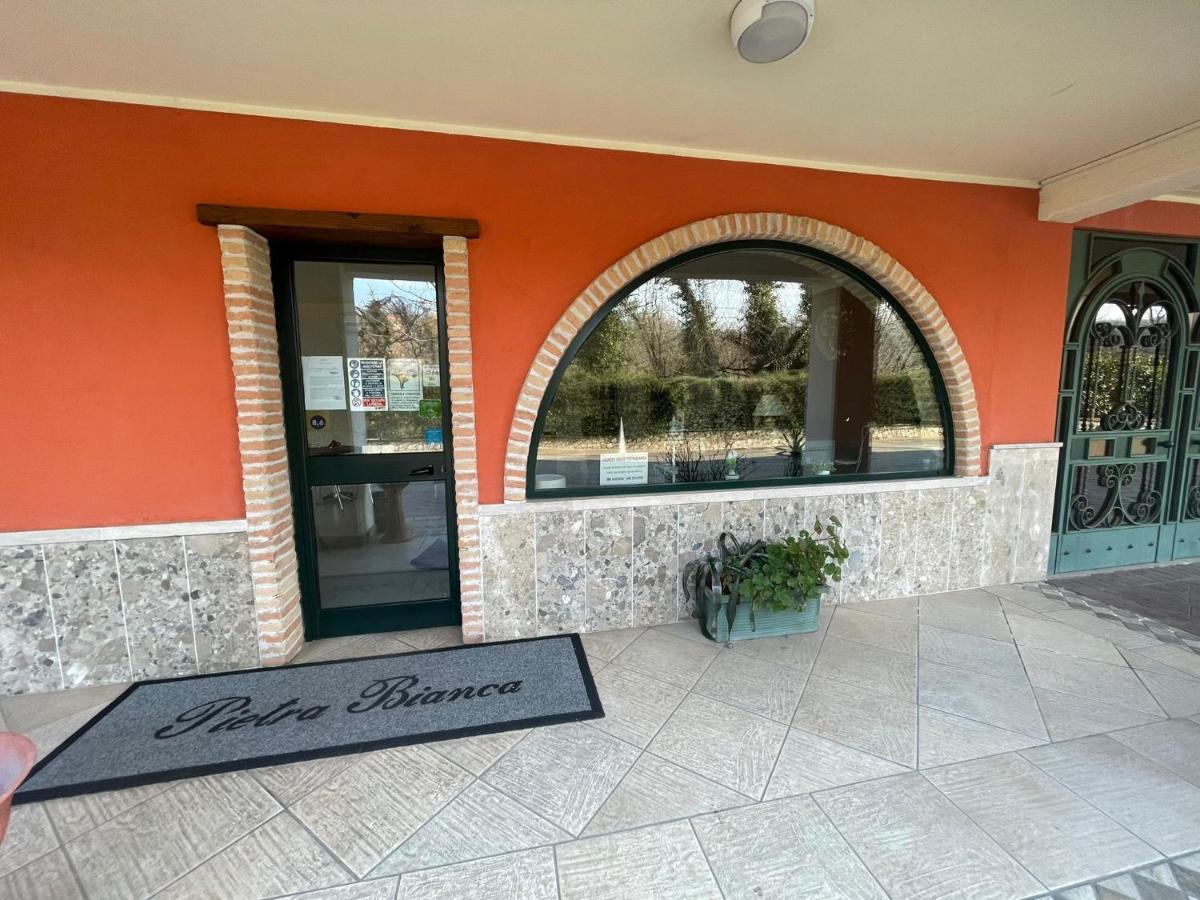 Pietrabianca Country House مانوكاتْساتي المظهر الخارجي الصورة